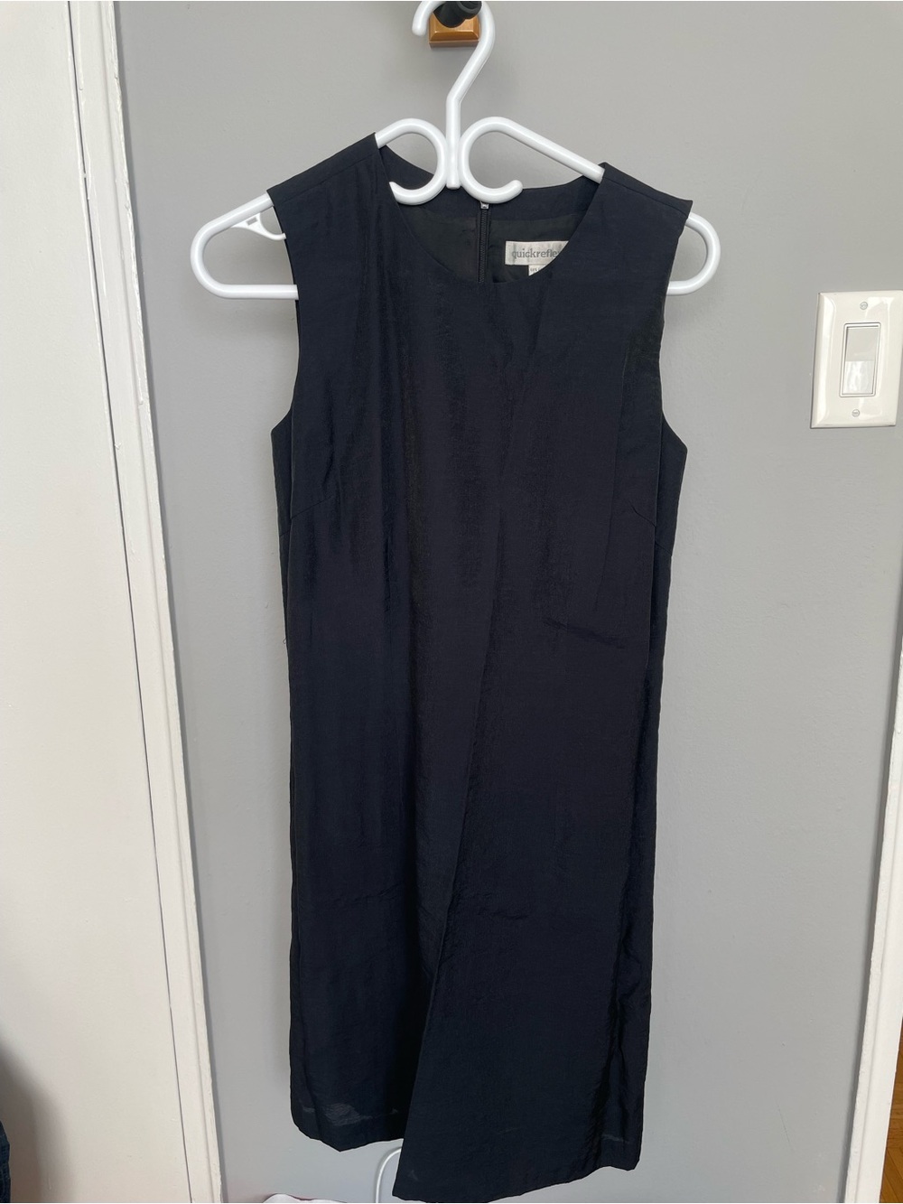 Black Sleeveless Midi Dress by
